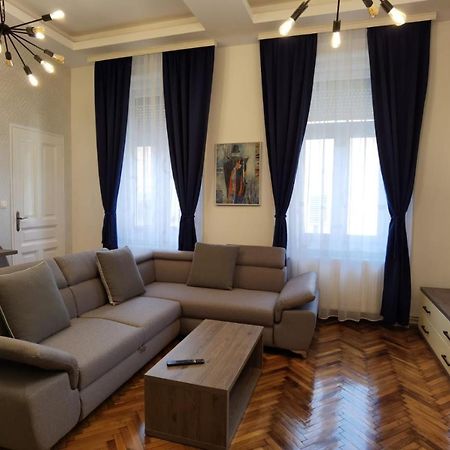 Zen Apartments Oradea Luaran gambar